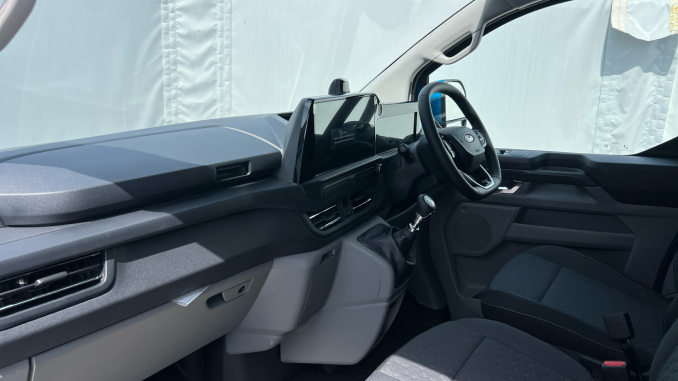 Ford Transit Custom 320 L1 Diesel Fwd 2.0 EcoBlue 150ps H1 Van Limited - Image 9